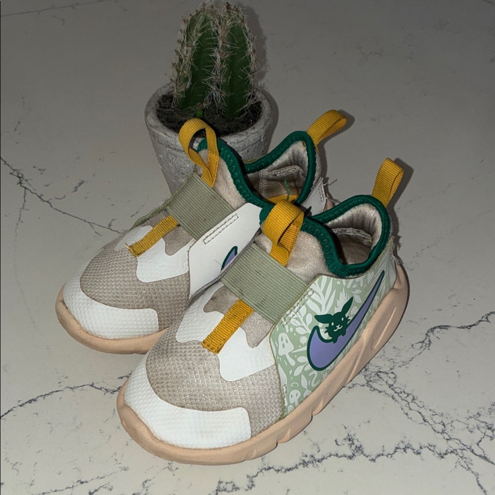 Nike Flex Runner 2 Lil "Rabbit And Mushroom" toddler shoes.